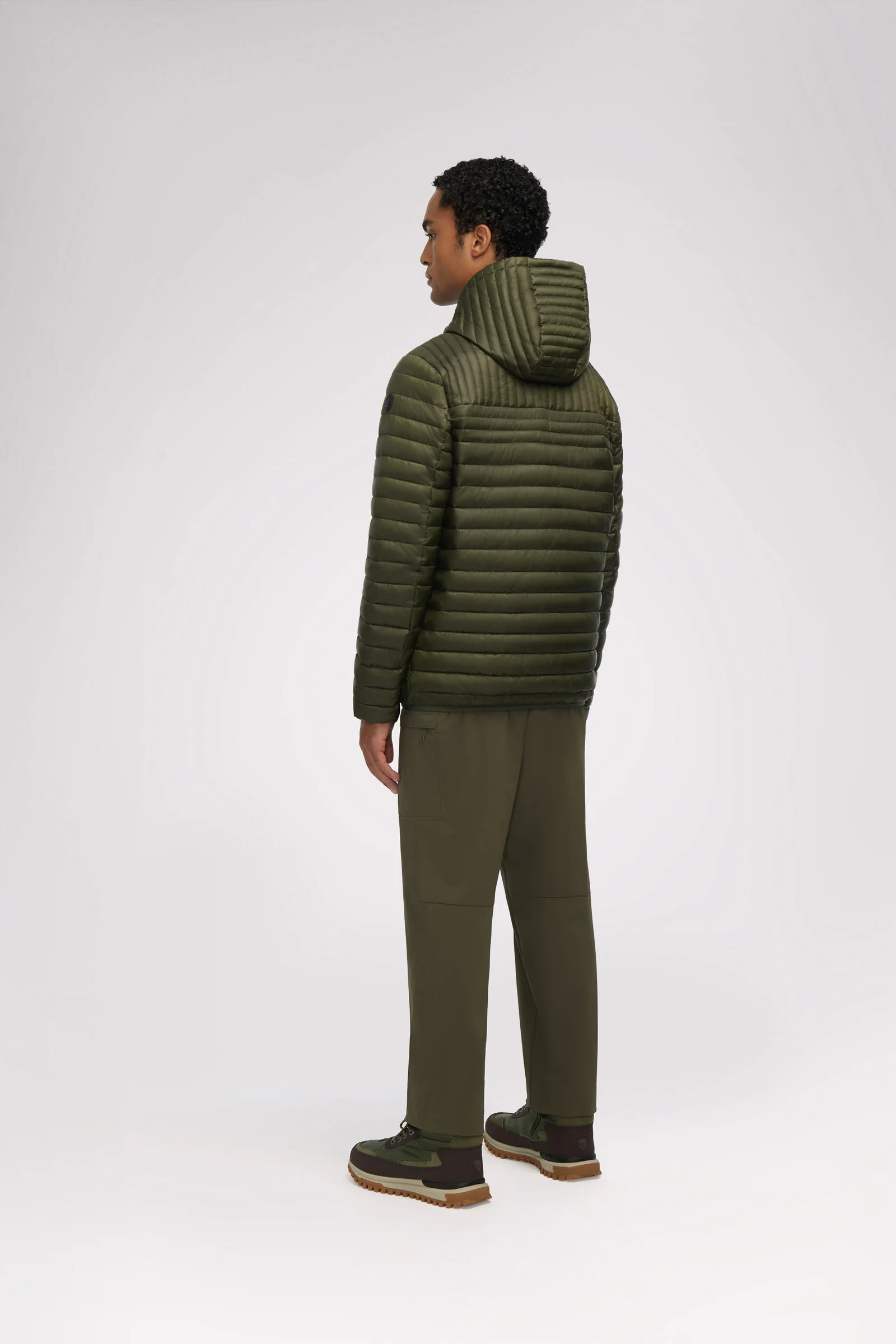 Eriksson Men's Lightweight Packable Puffer - Image 26