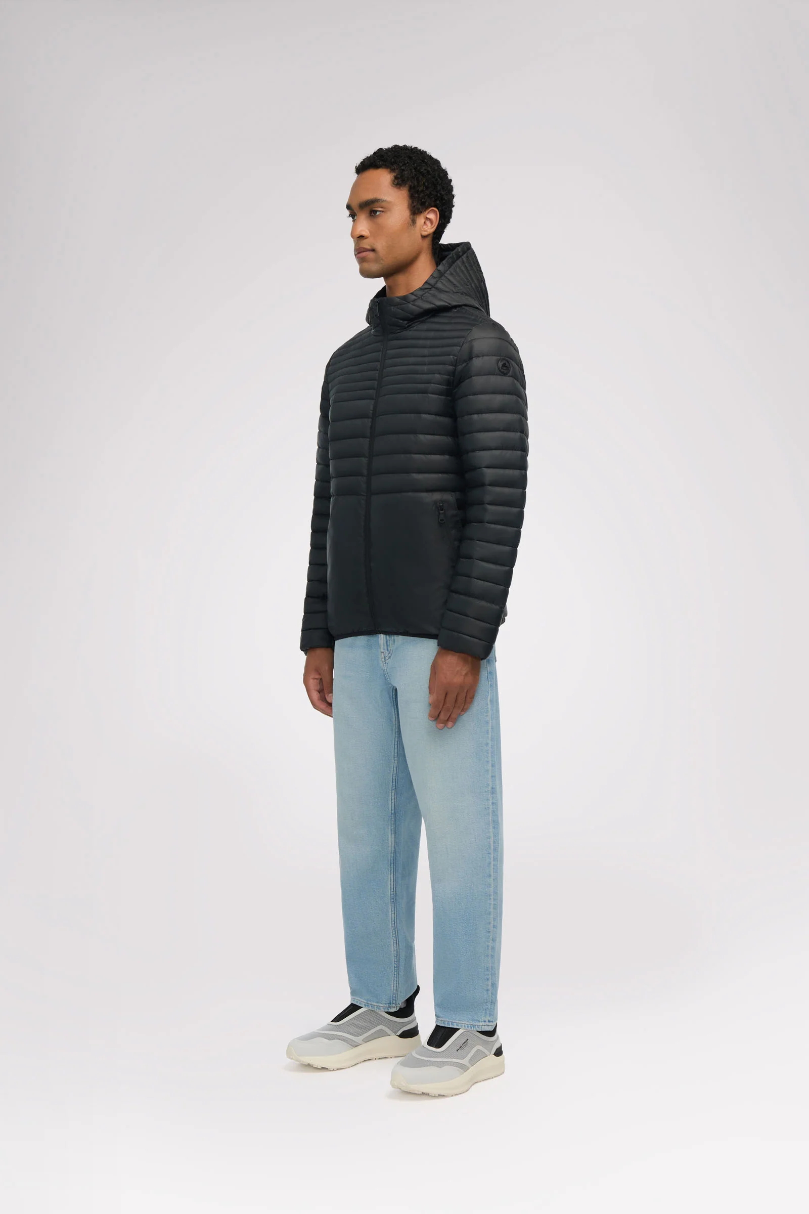 Eriksson Men's Lightweight Packable Puffer - Image 3