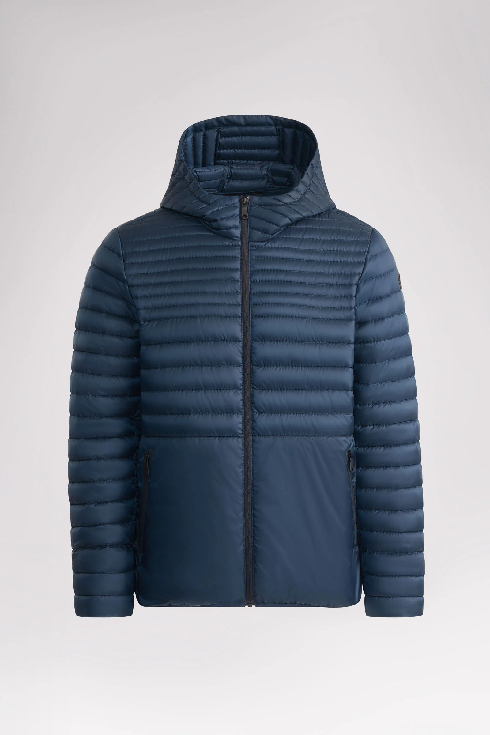 Eriksson Men's Lightweight Packable Puffer - Image 9