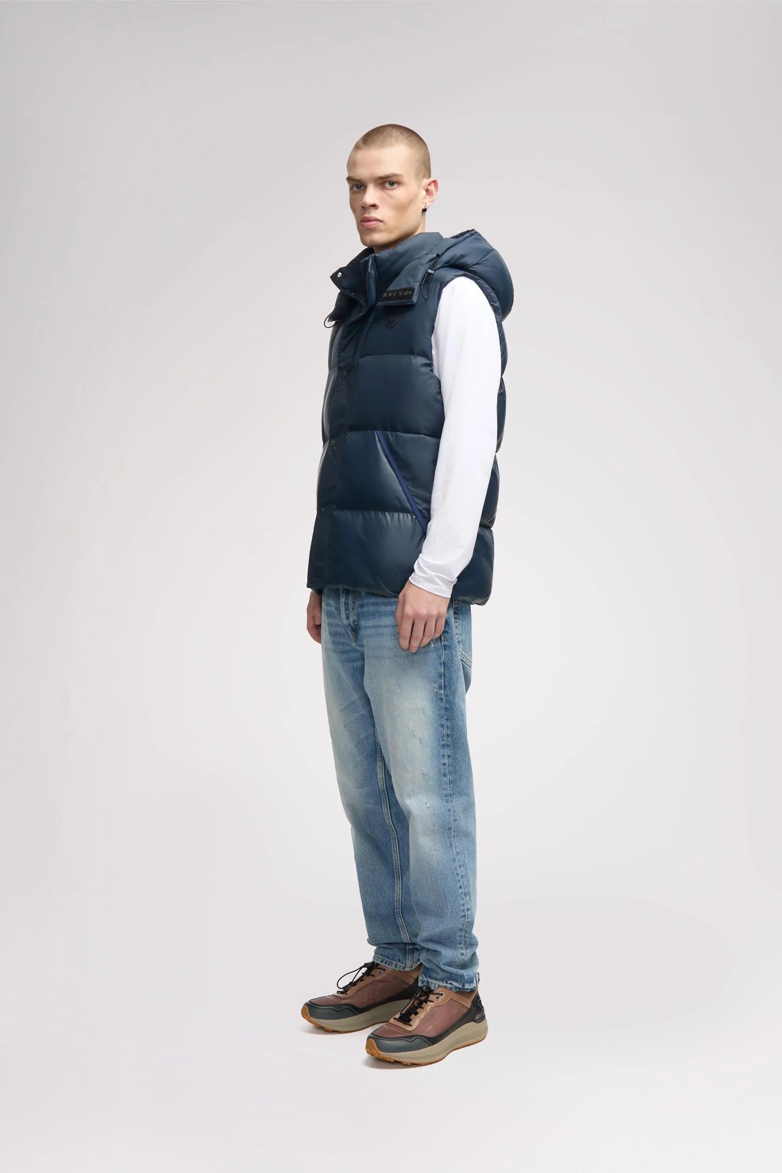 Hyeon Men's Vest - Image 24