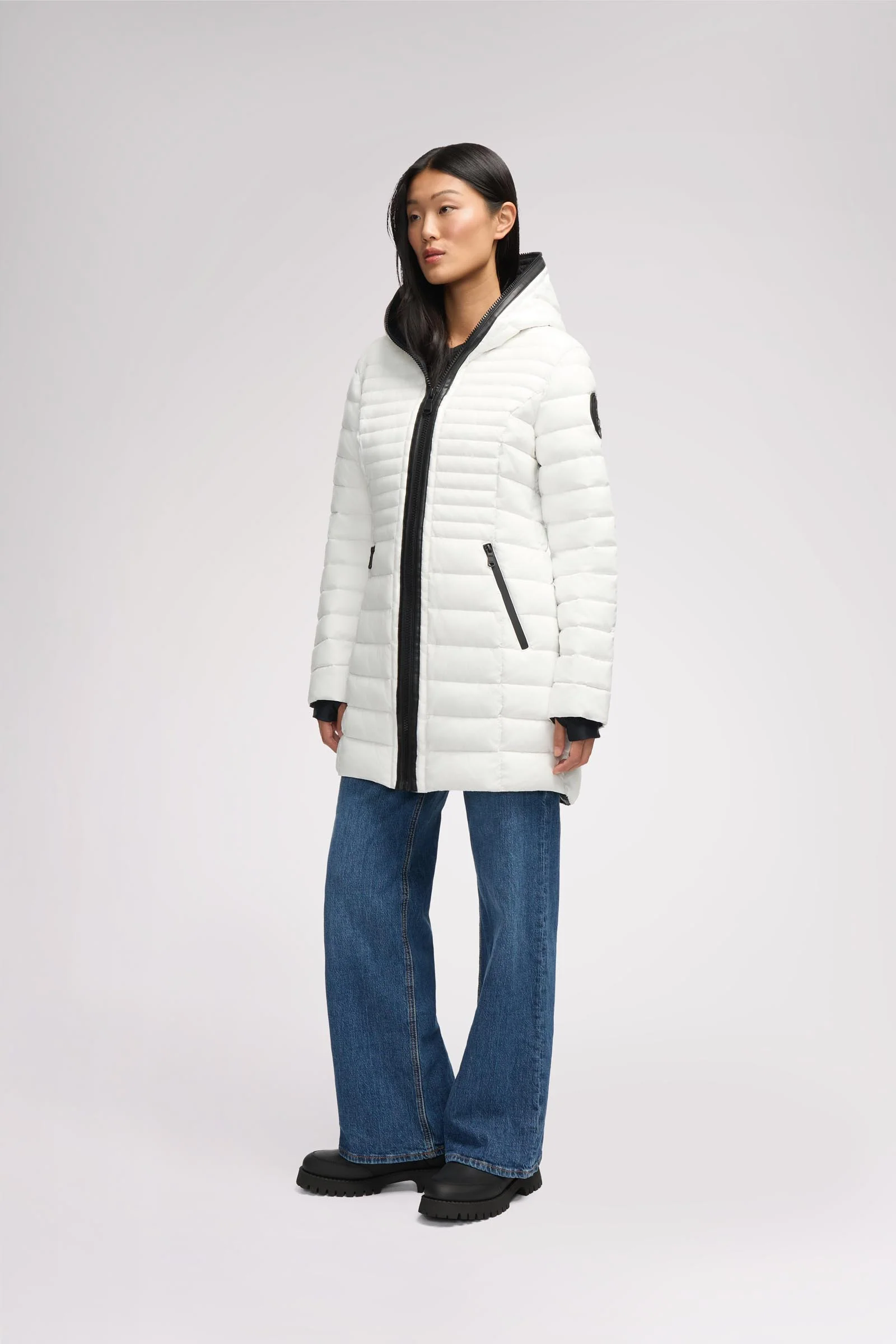 Lyvien Women's Lightweight Packable Puffer - Image 3