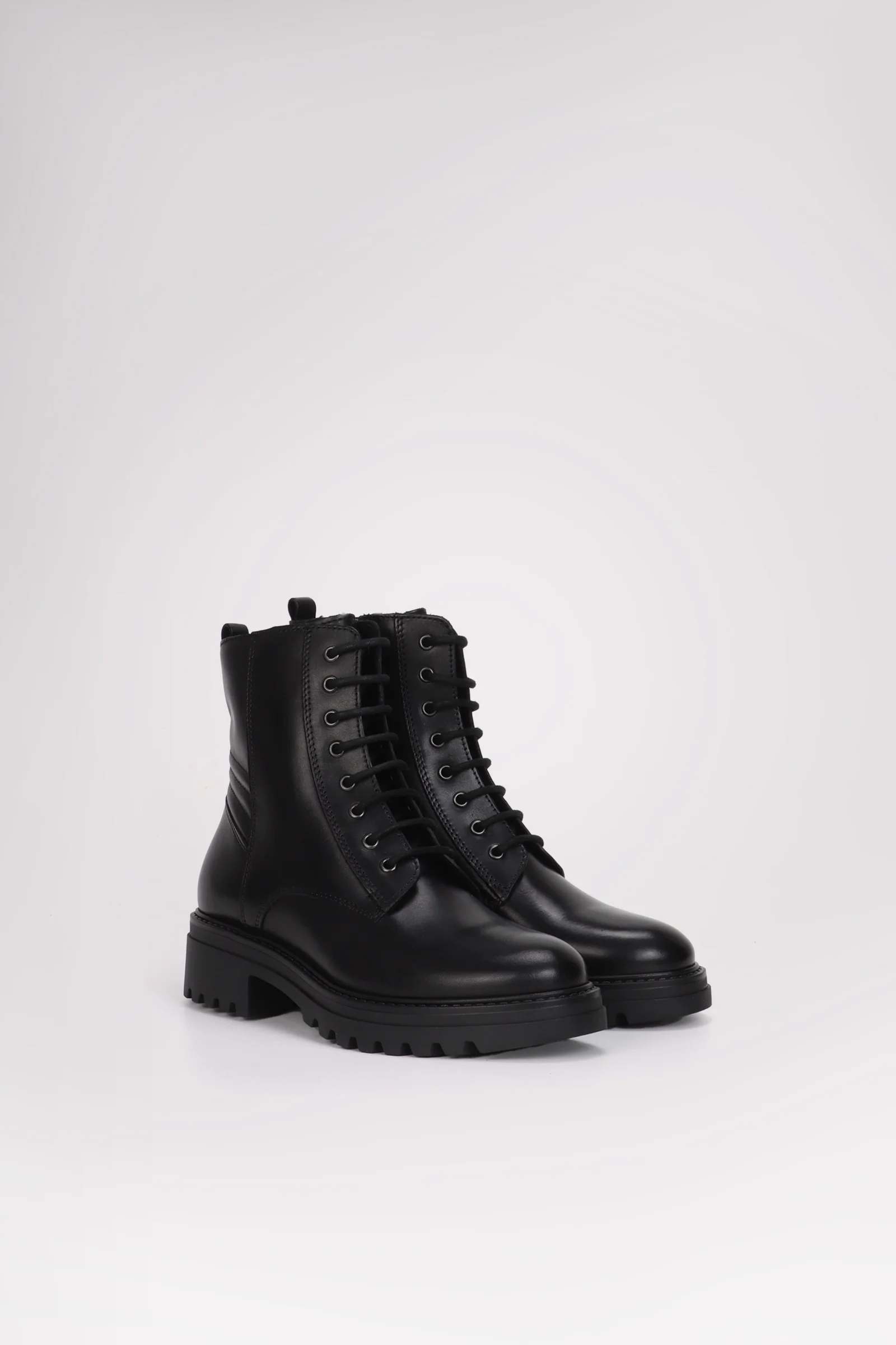 Monterey Women's Lace Up Boot - Image 2