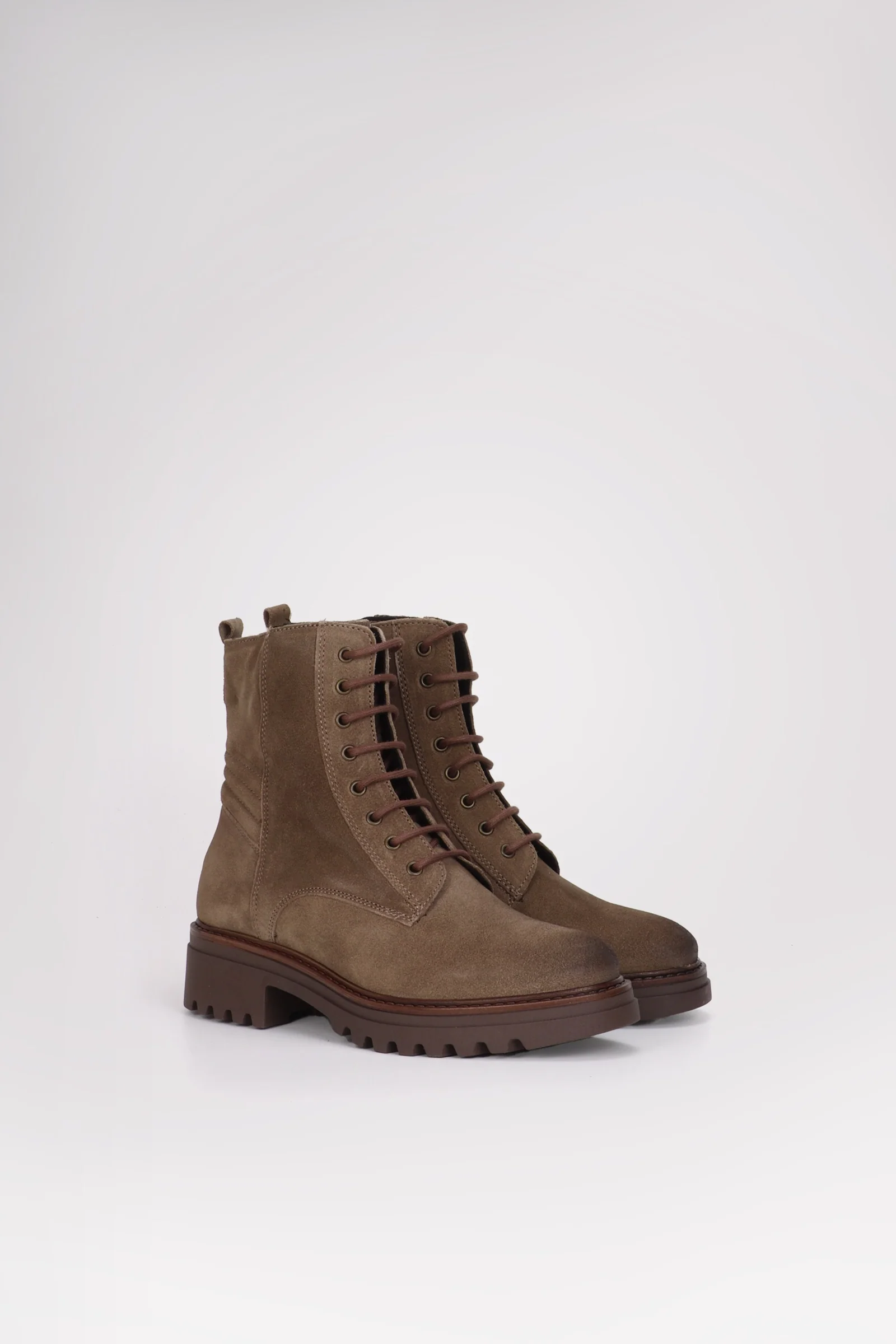 Monterey Women's Lace Up Boot - Image 9