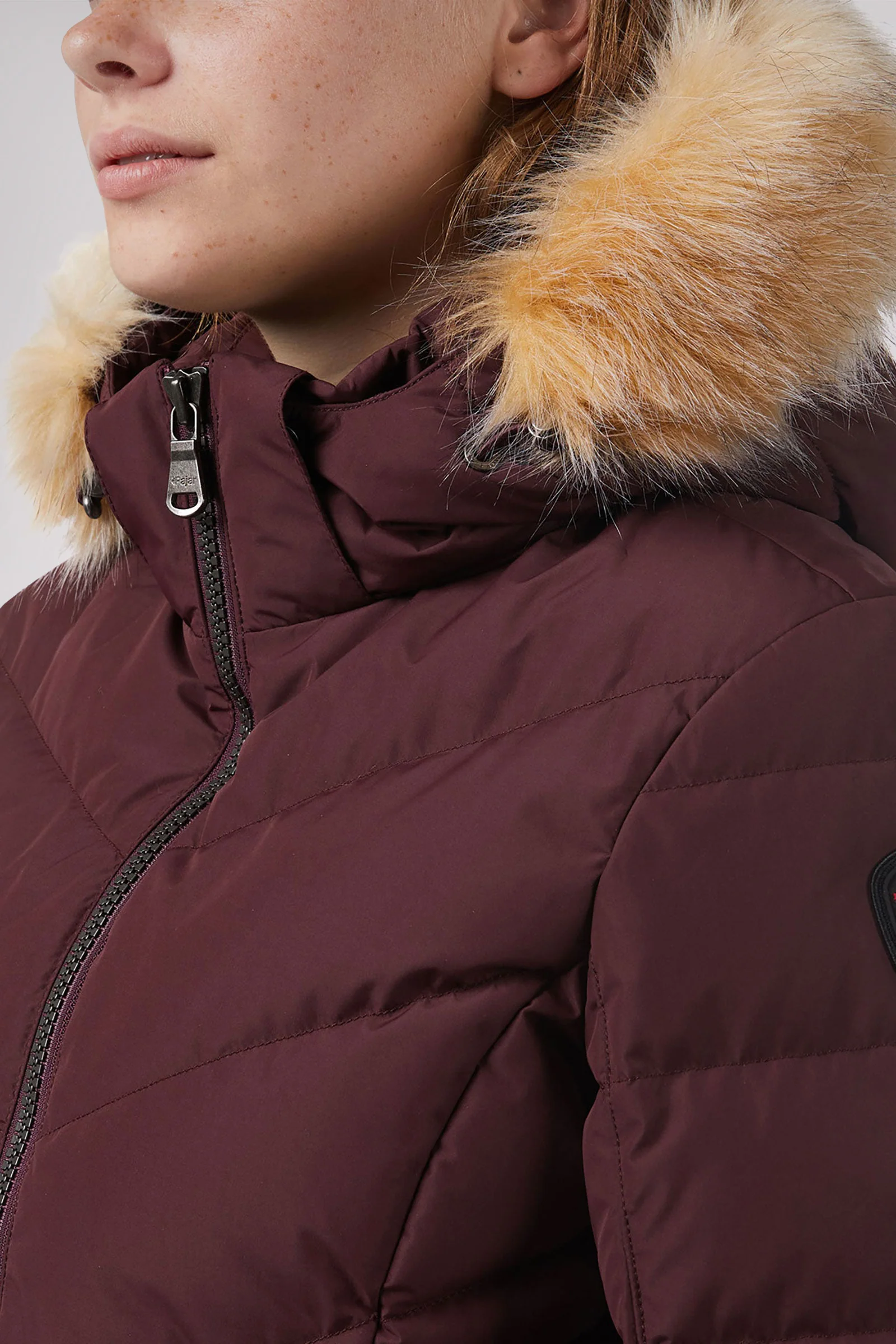 Queens Quilted Puffer w/Faux Fur Hood Trim - Image 15